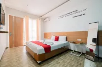 RedDoorz Near Jawa Timur Park 2