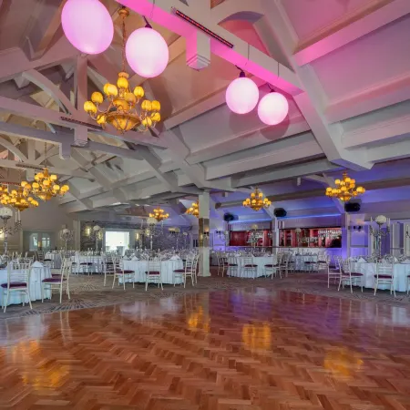 Treacys Oakwood Hotel, Shannon