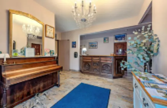 Logis Hotel de La Corniche