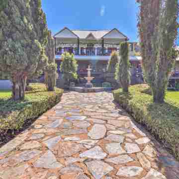 Villa Paradiso Hotel Exterior