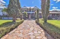 Villa Paradiso Hotels in 