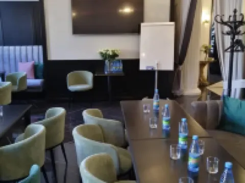 Altay Hotel โรงแรมในบาร์นอล