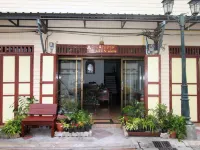 OB Arun House Отели рядом с достопримечательностью «Храм Ват-Арун»