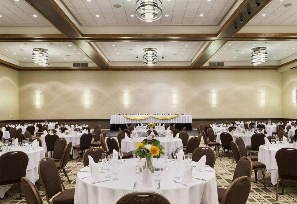 Doubletree Hotel & Executive Meeting Center Omaha DowntownOver view