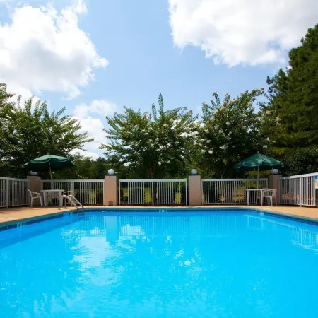 Holiday Inn Express HILLSBOROUGH (DURHAM AREA) by IHG