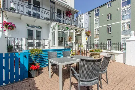 The White House Отели рядом с достопримечательностью «University of Brighton Art Gallery»