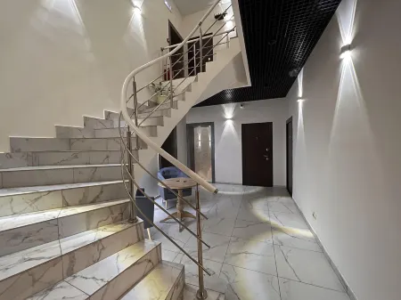 Авангард Отели рядом с достопримечательностью «Молитвенный дом во имя Луки Крымского»