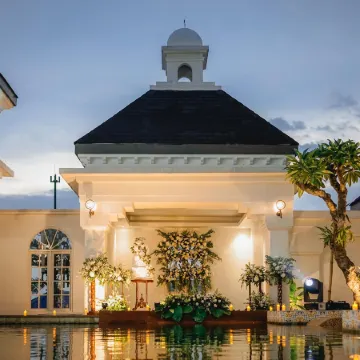 MAHALAYA The Legacy Hotel