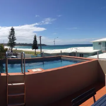 Beach House Mollymook