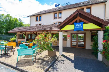 ibis budget Grenoble Voreppe Отели в г. Сен-Пьер-де-Шартрёз