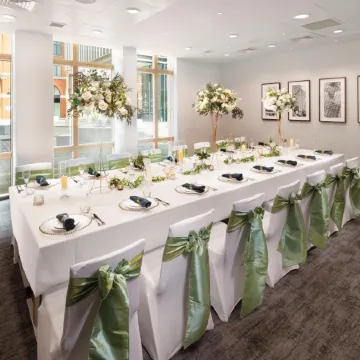 Hilton Garden Inn Birmingham Brindleyplace Отели рядом с достопримечательностью «Симфонический Холл»
