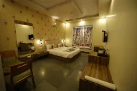 The Kumbha Mahal Resort - Airport Shuttle