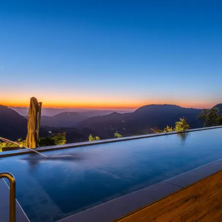 Chateau Laghetto Collection