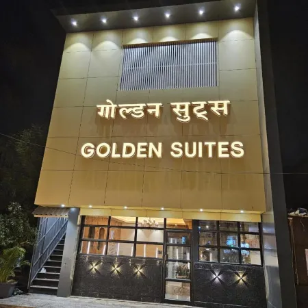 Hotel Golden Suites - Near Nesco Отели рядом с достопримечательностью «Пляж Акса»
