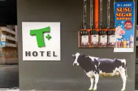 T Hotel SP Pekan Lama - parking
