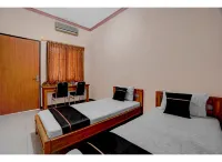 OYO 94899 Homestay Syariah Near Upn - Wifi