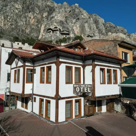 Şehrizade Konakları