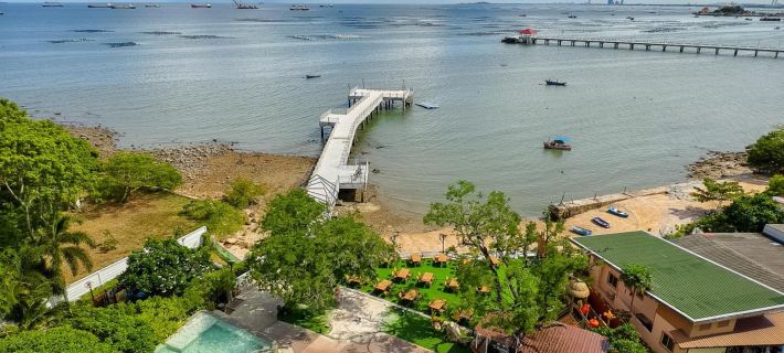 Centara Sonrisa Residences & Suites Sriracha Hotels in Pattaya