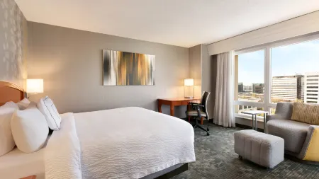 Courtyard Tysons McLean