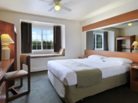 Microtel Inn & Suites by Wyndham Eagle River/Anchorage Are Hotels in Anchorage