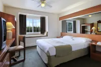 Microtel Inn & Suites by Wyndham Eagle River/Anchorage Are
