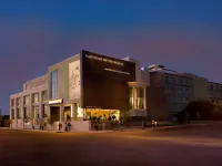 The Memphian, a Tribute Portfolio Hotel Hotels near Levitt Shell