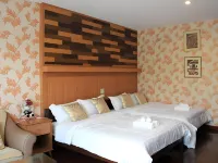 December To Remember House Hotels near Bangpakong