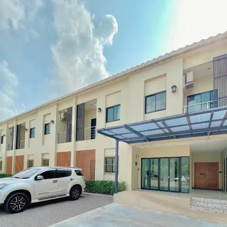 Calamint Residence Hotel
