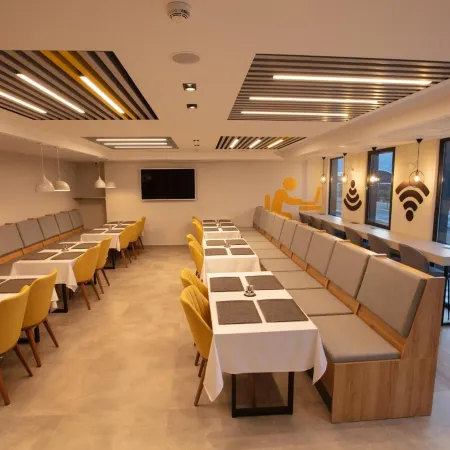 Valent Otel Business