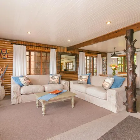 Big Tree House Lodge