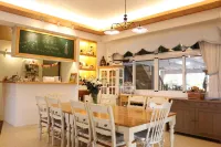 Bear Meets Moose Bed and Breakfast