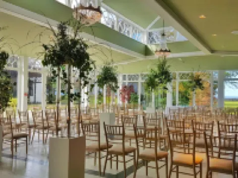 ロックグリーン ハウス ホテル & スパ トルーンのホテル