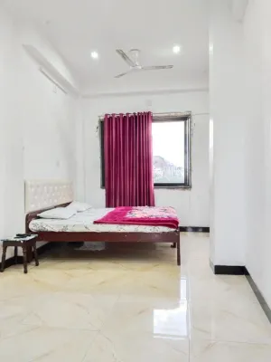 Shree Krishna Hotel