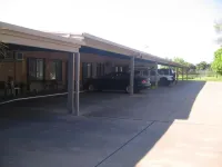 Orana Motor Inn - Parking