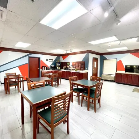 Grand Vista Hotel & Suites