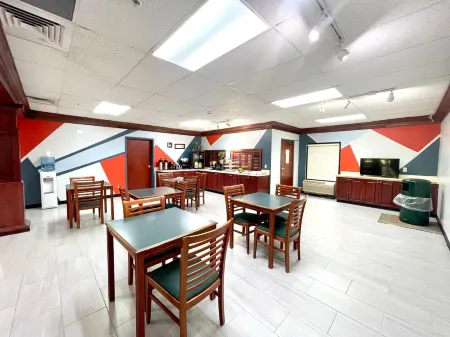 Grand Vista Hotel & Suites