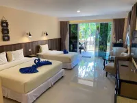 Laguna Beach Club Resort - Mountain View