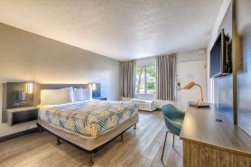 Motel 6 Spring Hill, FL - Weeki Wachee
