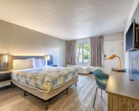 Motel 6 Spring Hill, FL - Weeki Wachee Hotels in Hernando County