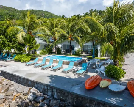 Le Nautique Beachfront Apartments Hotels in Anse Royale