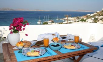 Mykonos Moussa