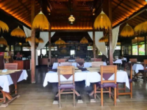 Kampoeng Joglo Ijen Hotels in Licin