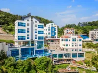 Samcheok Pureun Bada Pension Hotels near Samcheok Rose Park