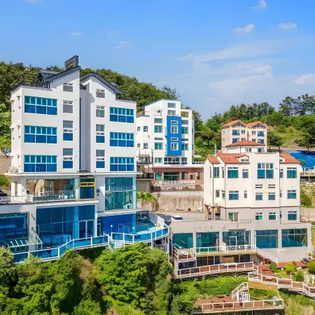 Samcheok Pureun Bada Pension