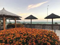 Shark Bay Seafront Apartments Hotels in Denham