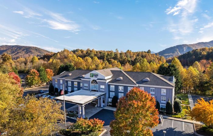 Holiday Inn Express & Suites SYLVA - WESTERN CAROLINA AREA by IHG