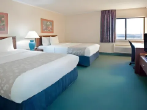 นอร์วูด อินน์ & สวีท บาย บลิสพอยต์ โพสต์ โรด อินเดียนาโพลิส โรงแรมในอินเดียแนโพลิส