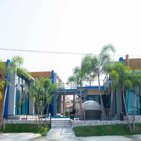 Charm Resort Cha-am