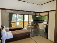 Hotel & Restaurant on the Beach Lue - شرفة