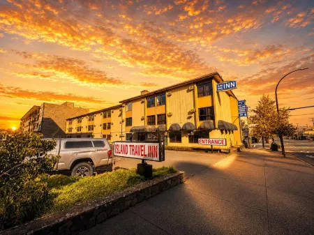 Island Travel Inn